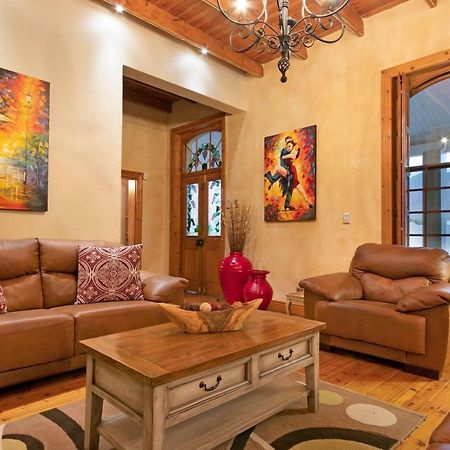 J'S Audacious Living Montagu Self Catering Apartment Екстериор снимка