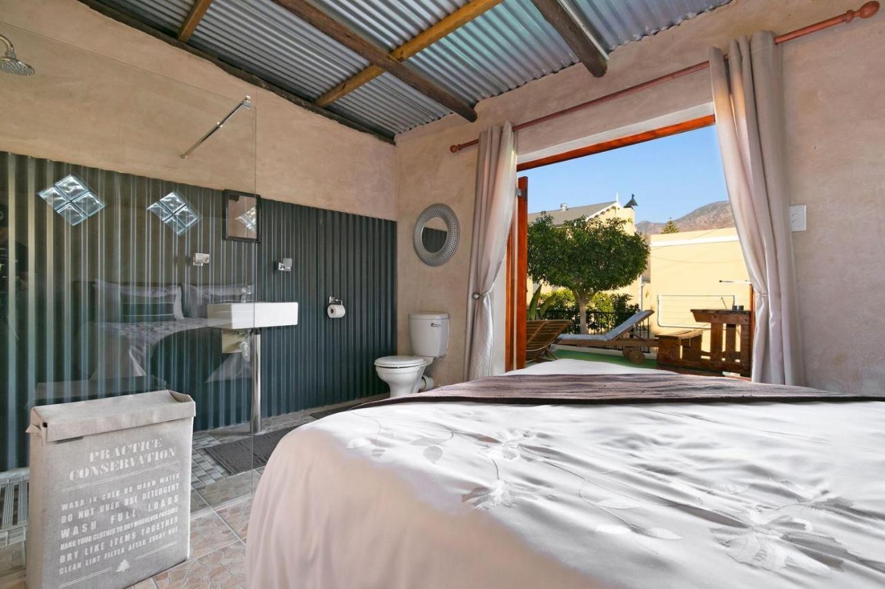 J'S Audacious Living Montagu Self Catering Apartment Екстериор снимка